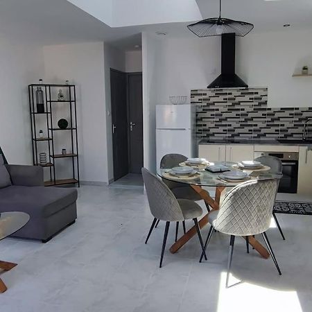 Charmante Maison การ์กาซอน ภายนอก รูปภาพ